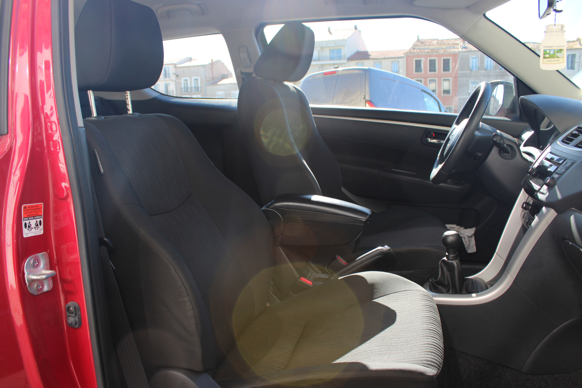 Suzuki Swift — 13
