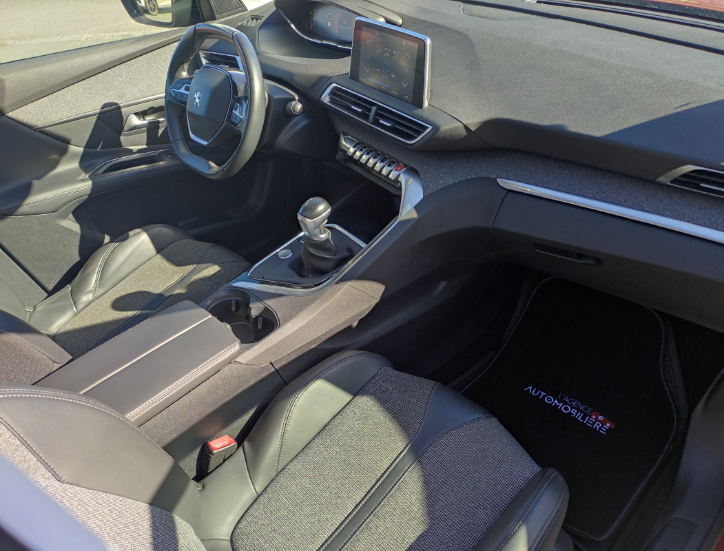 Peugeot 3008 — 10