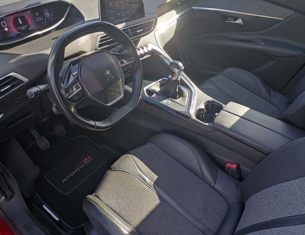Peugeot 3008 — 12