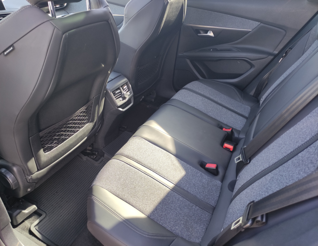 Peugeot 3008 — 16