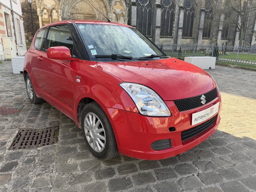 Suzuki Swift — 3