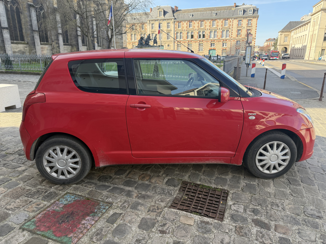 Suzuki Swift — 4