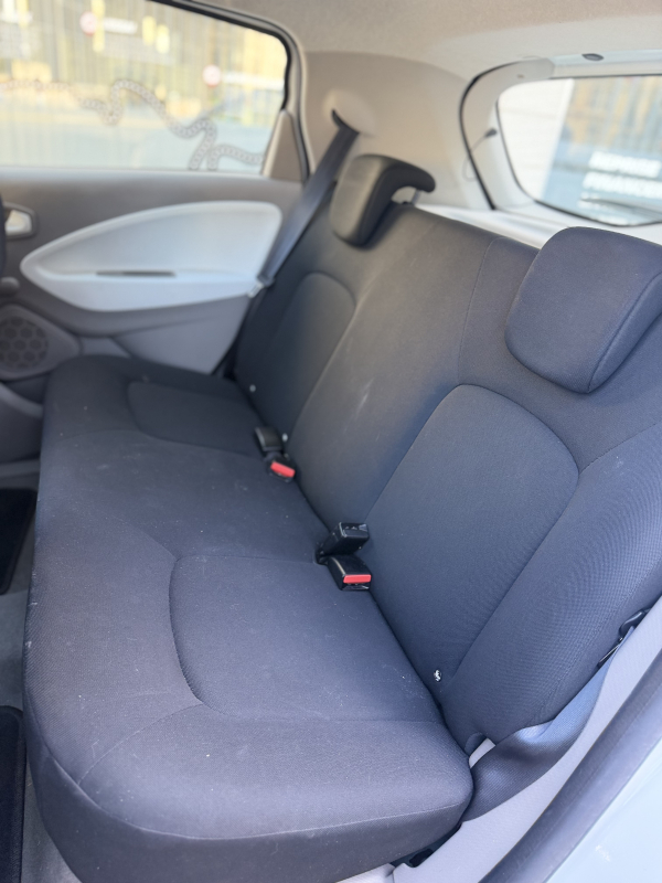 Renault Zoe — 13
