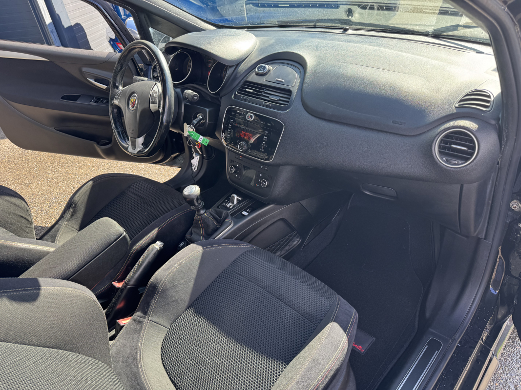 Abarth Punto — 25