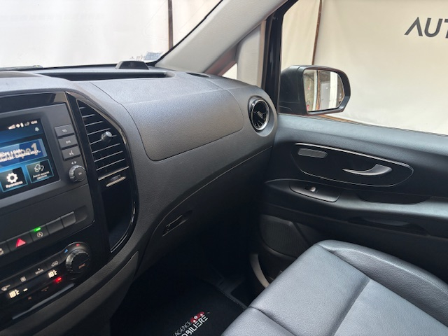 Mercedes Vito — 23
