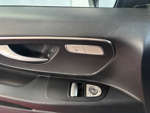 Mercedes Vito — 26