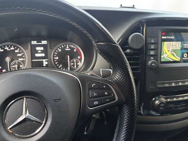 Mercedes Vito — 17
