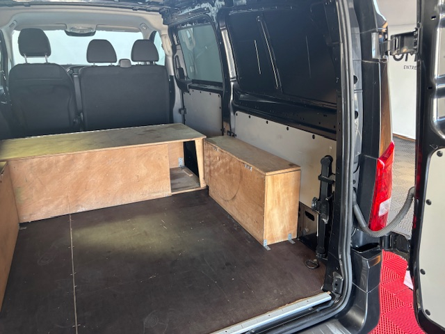 Mercedes Vito — 21