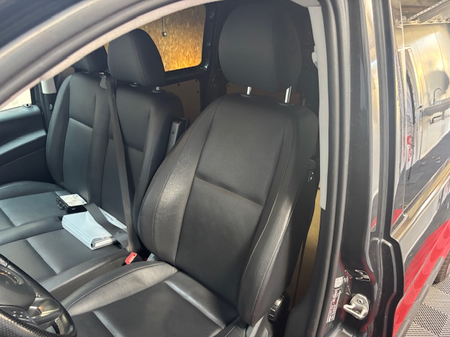 Mercedes Vito — 18