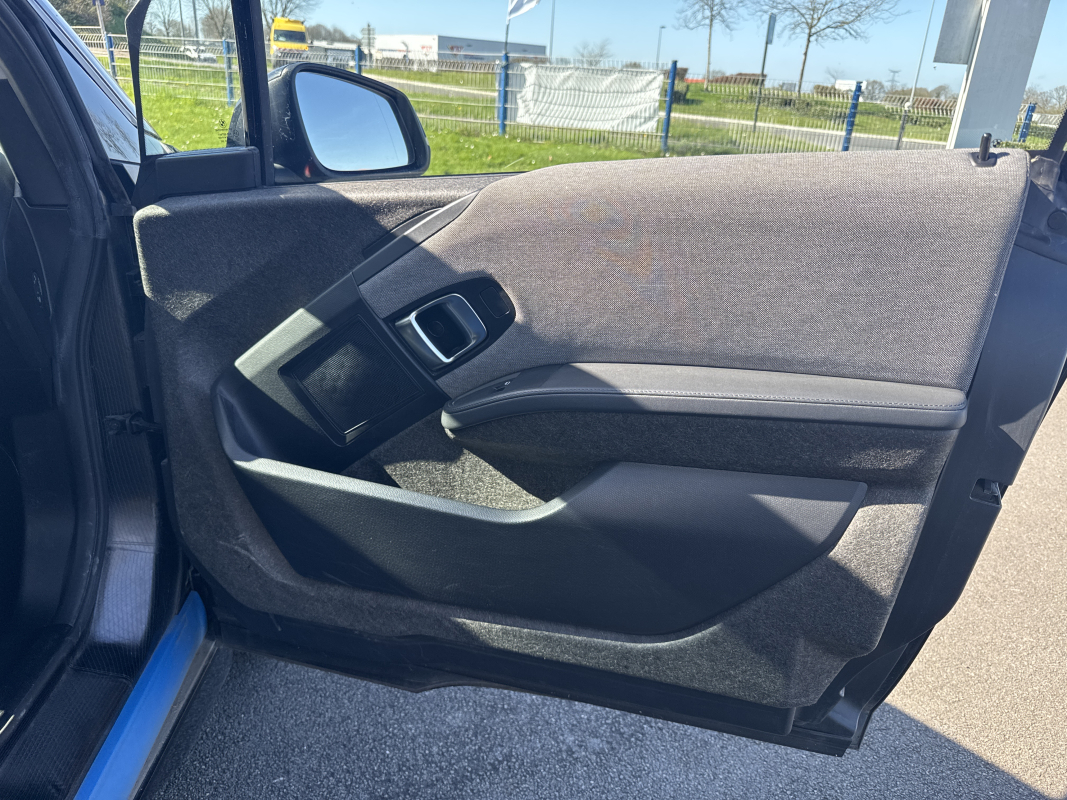 Bmw I3 — 33
