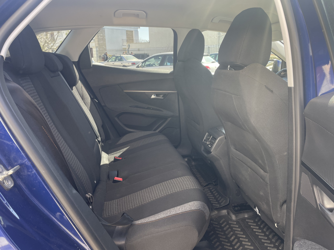 Peugeot 3008 — 18