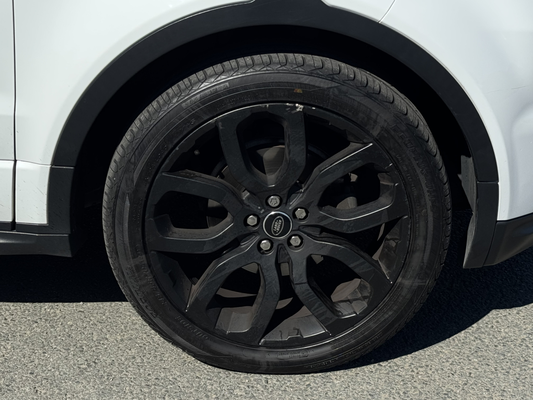 Land Rover Range Rover Evoque — 32
