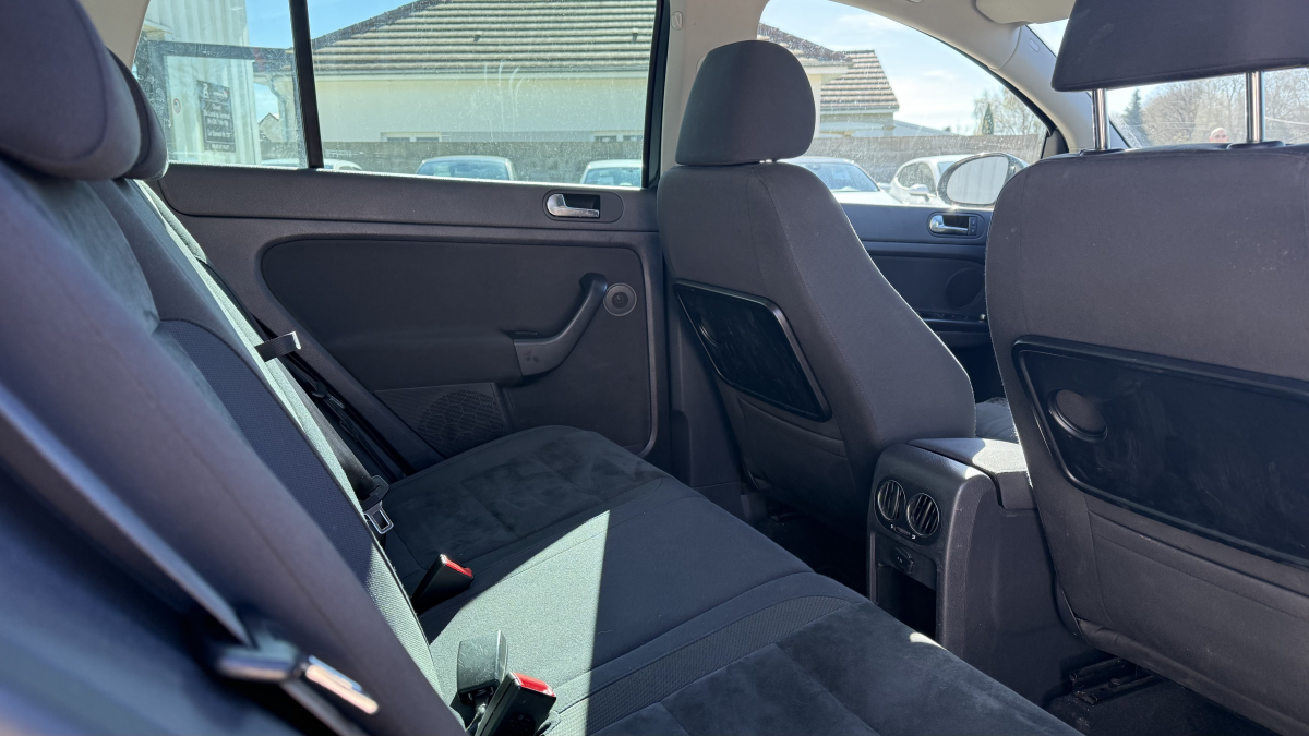 Volkswagen Golf Plus — 14