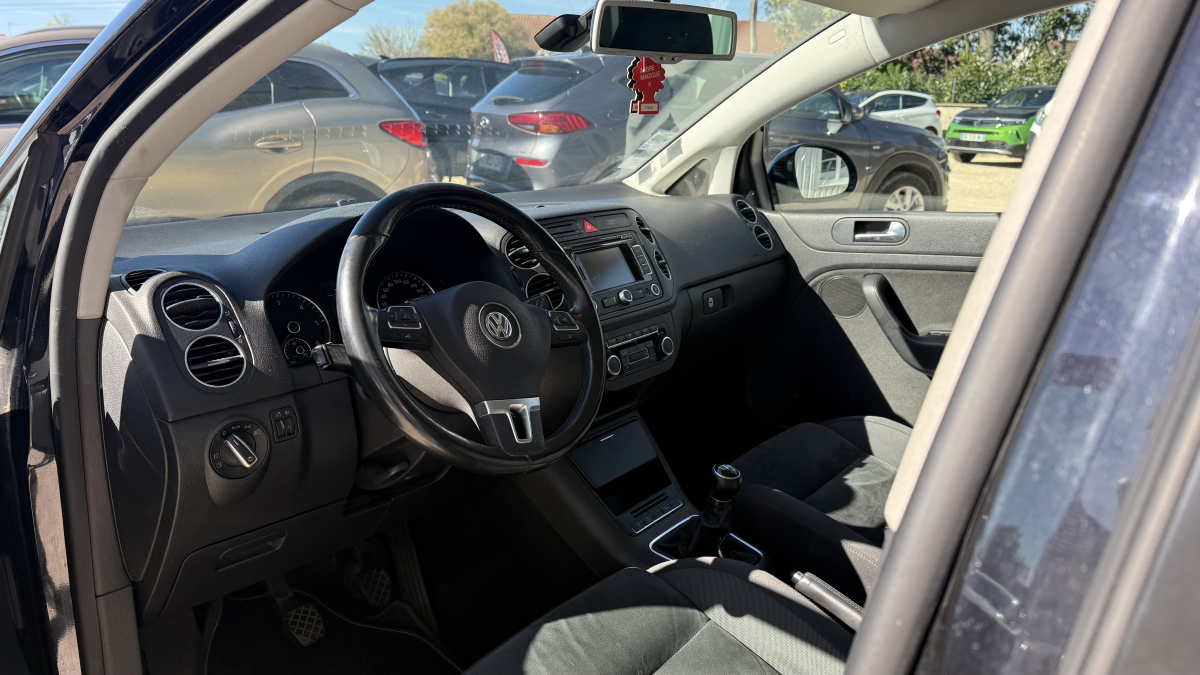 Volkswagen Golf Plus — 9