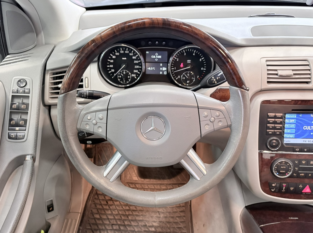 Mercedes Classe R — 12