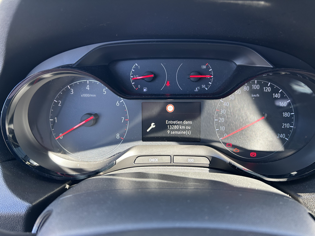 Opel Grandland X — 35