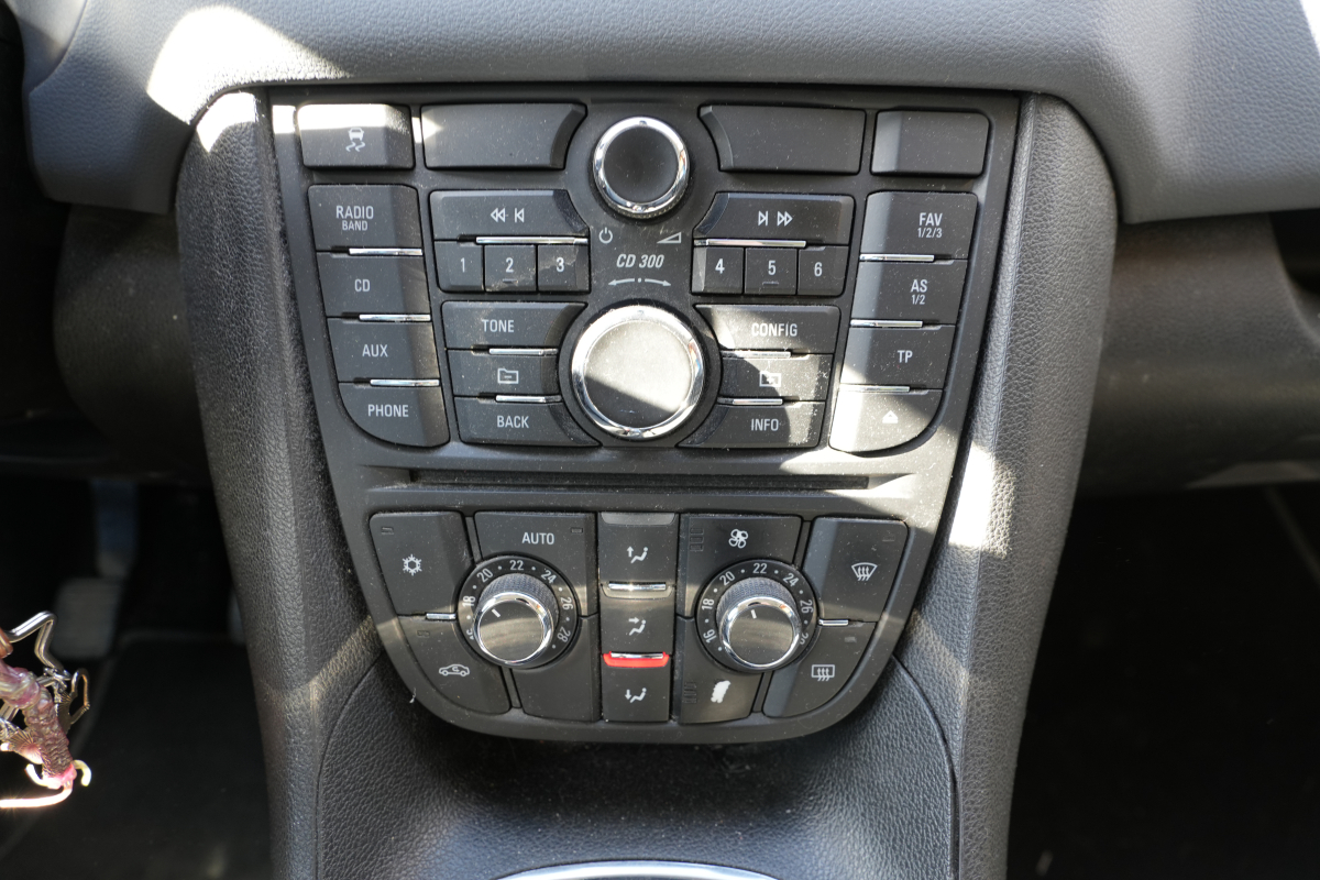 Opel Meriva — 21