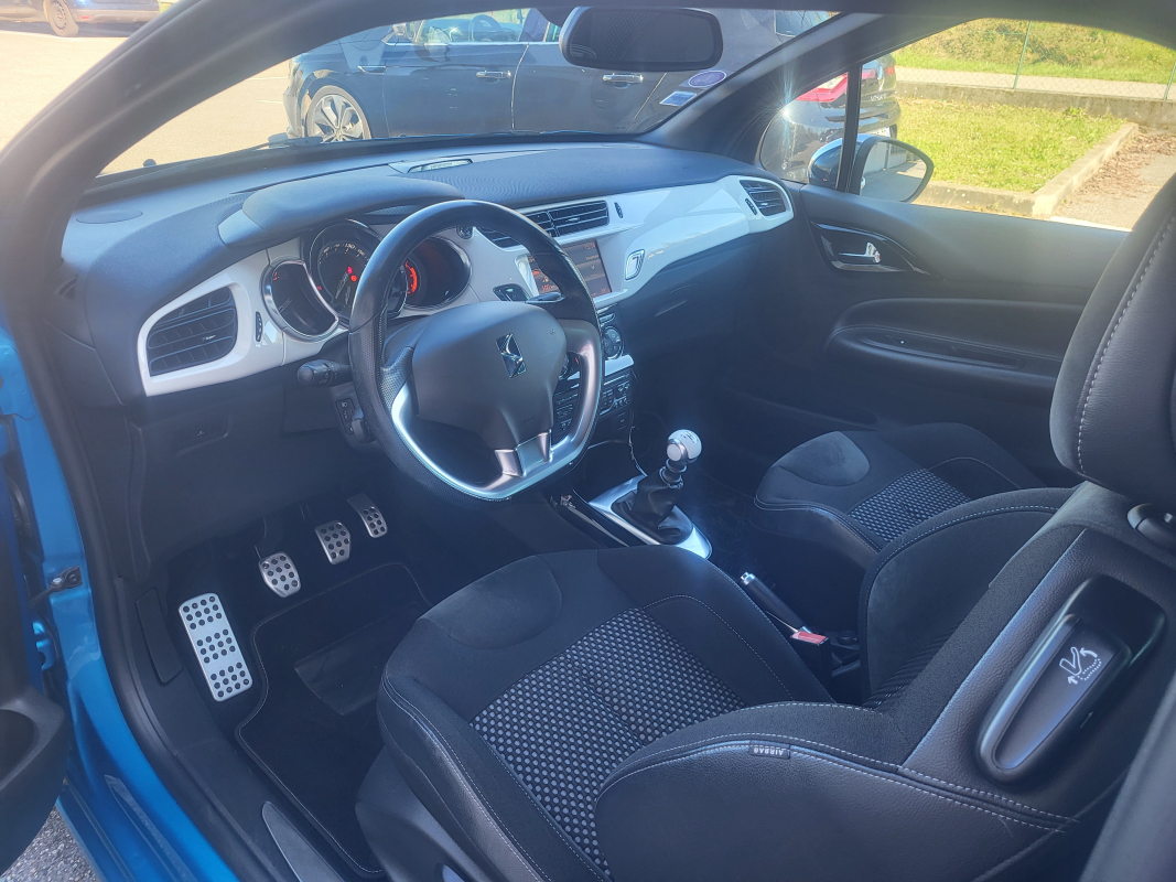 Citroen DS3 — 11