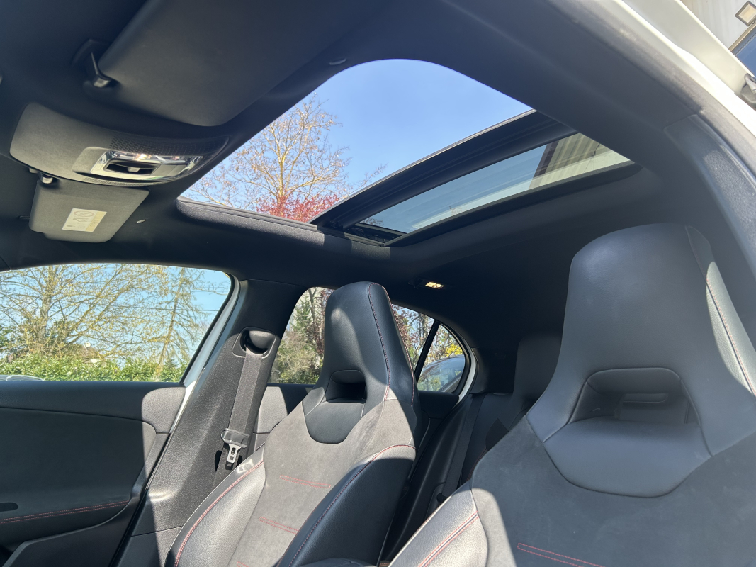 Mercedes Classe A — 14