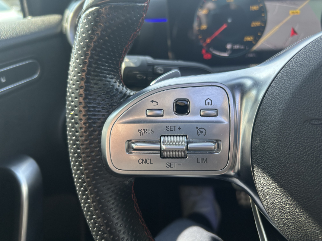 Mercedes Classe A — 17