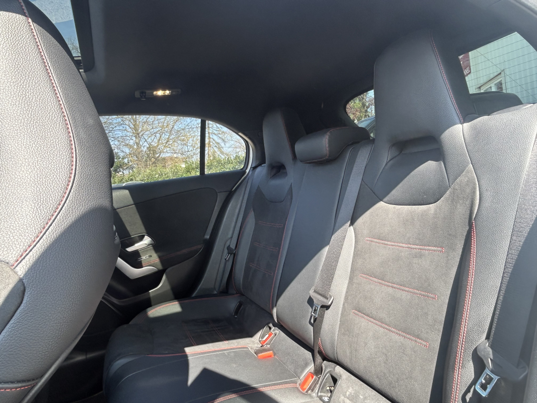 Mercedes Classe A — 23