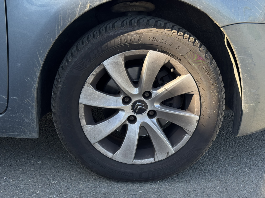 Citroen Grand C4 Picasso — 27