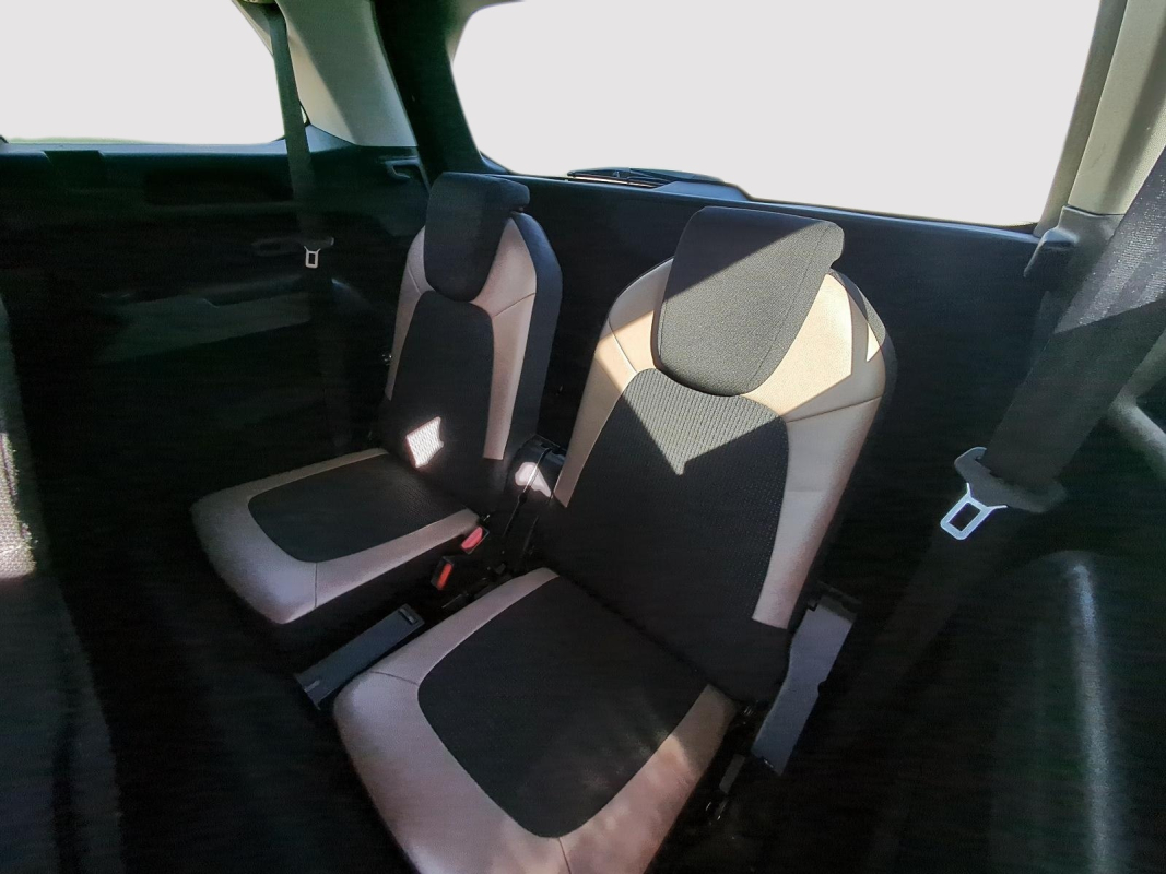 Citroen Grand C4 Picasso — 12