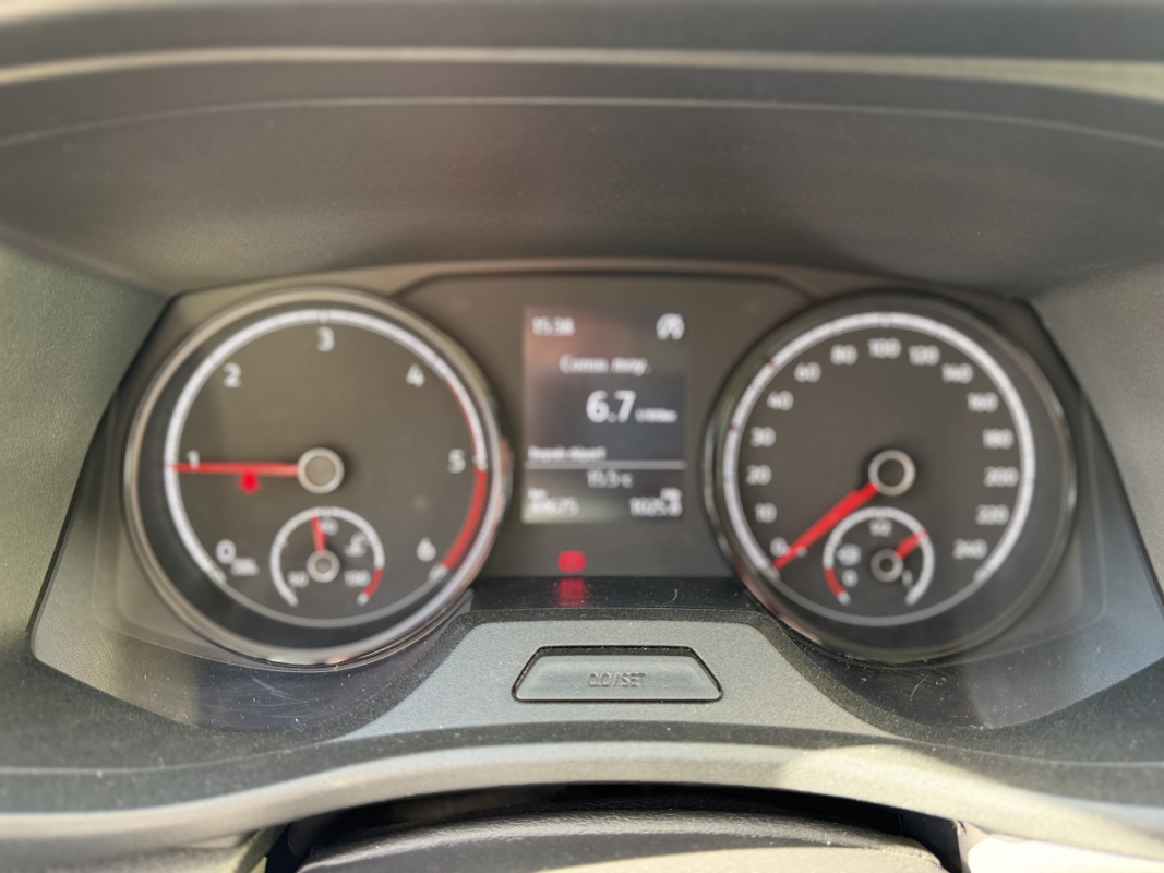 Volkswagen Transporter — 12