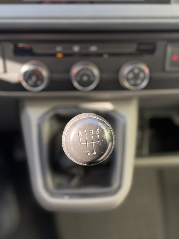 Volkswagen Transporter — 16