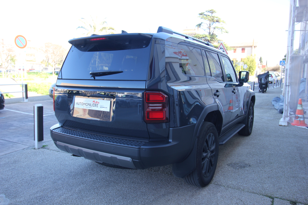 Toyota Land Cruiser — 5