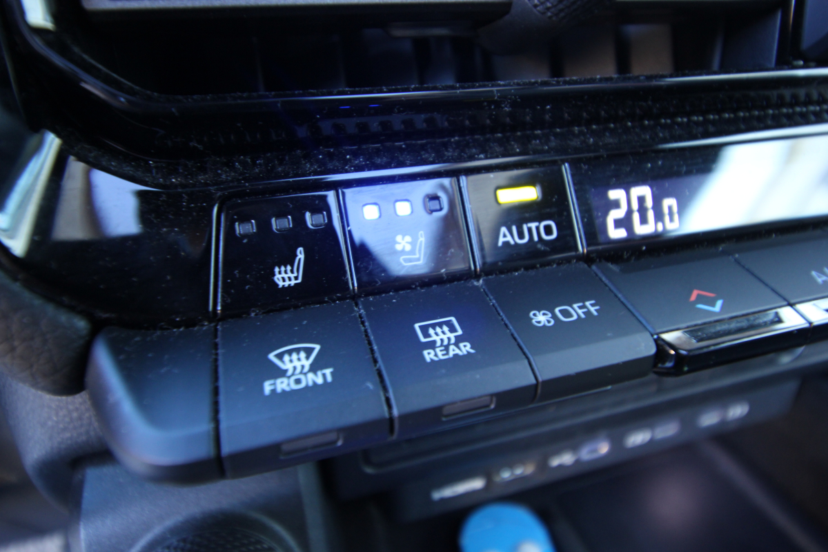 Toyota Land Cruiser — 22