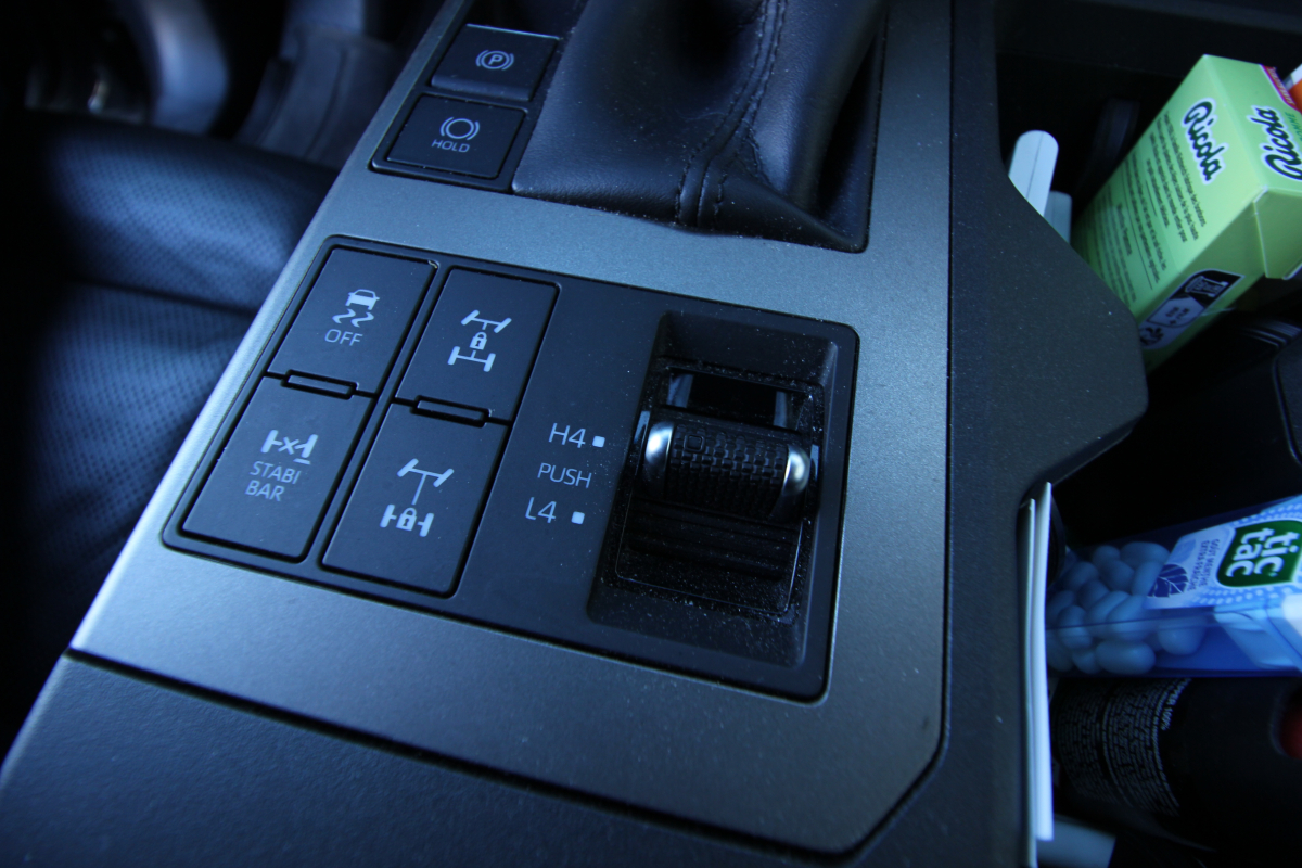 Toyota Land Cruiser — 25
