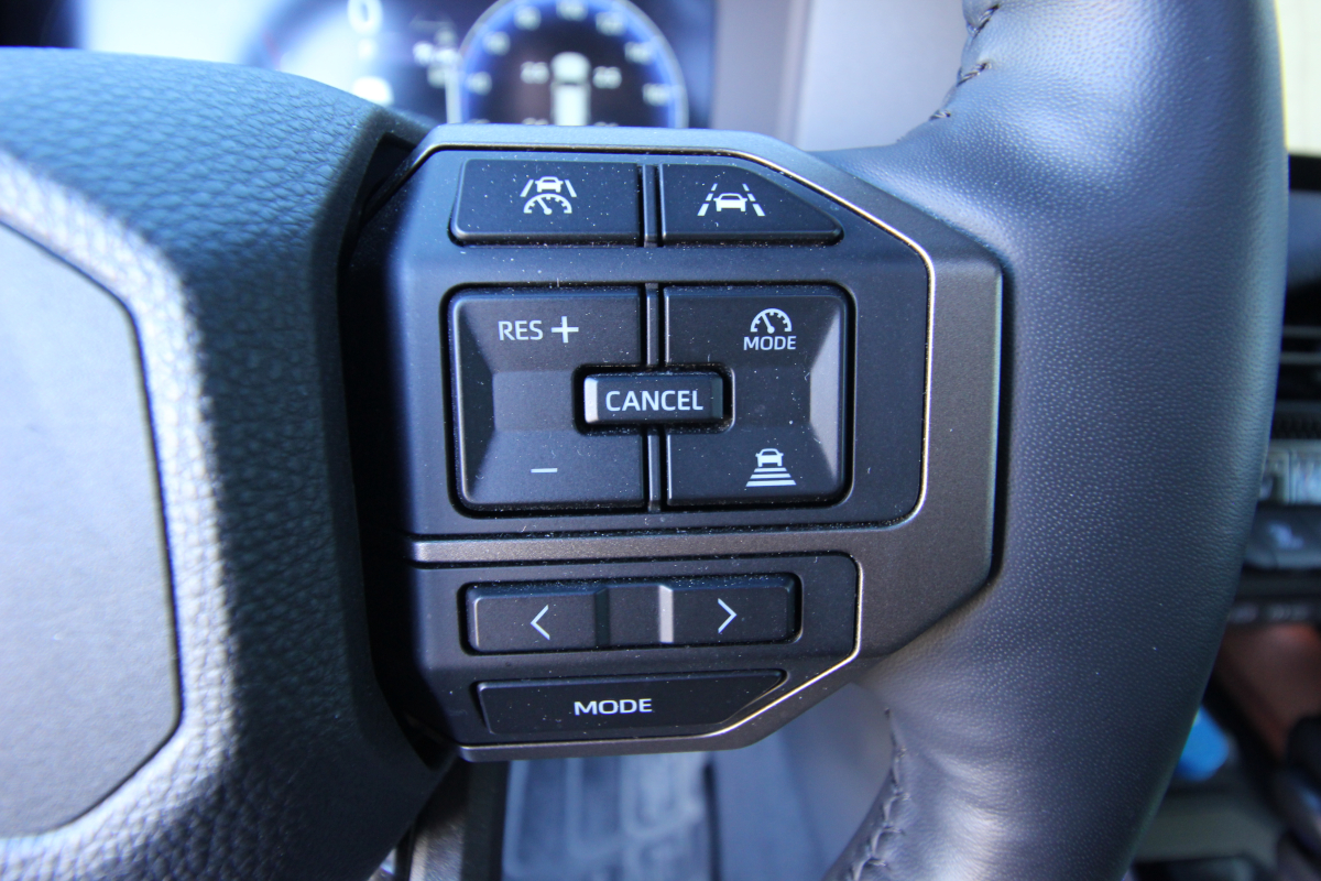 Toyota Land Cruiser — 19