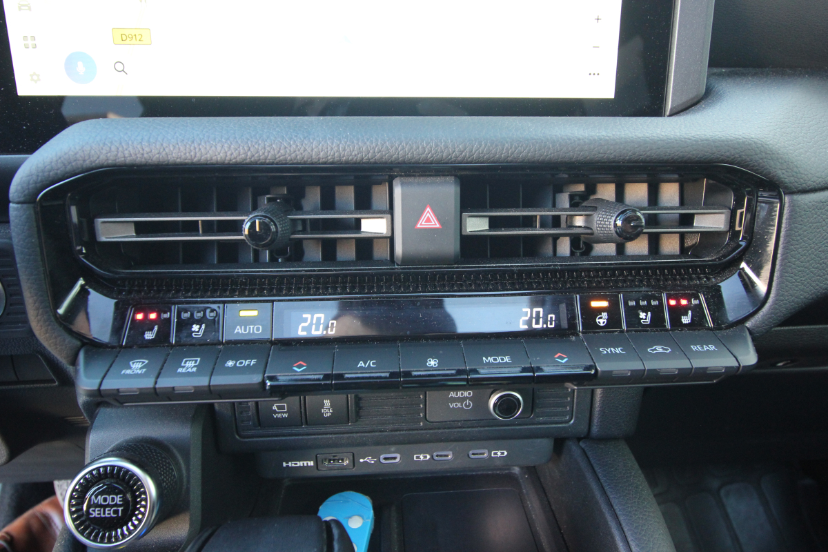 Toyota Land Cruiser — 27