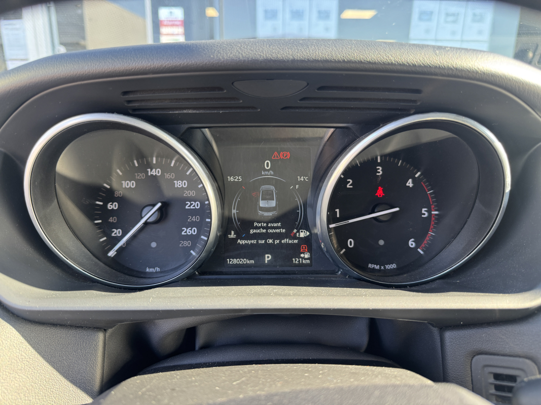 Land Rover Range Rover Sport — 12