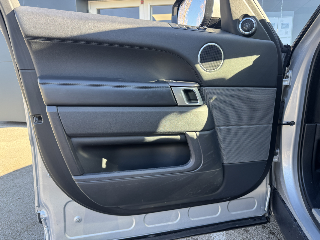 Land Rover Range Rover Sport — 27