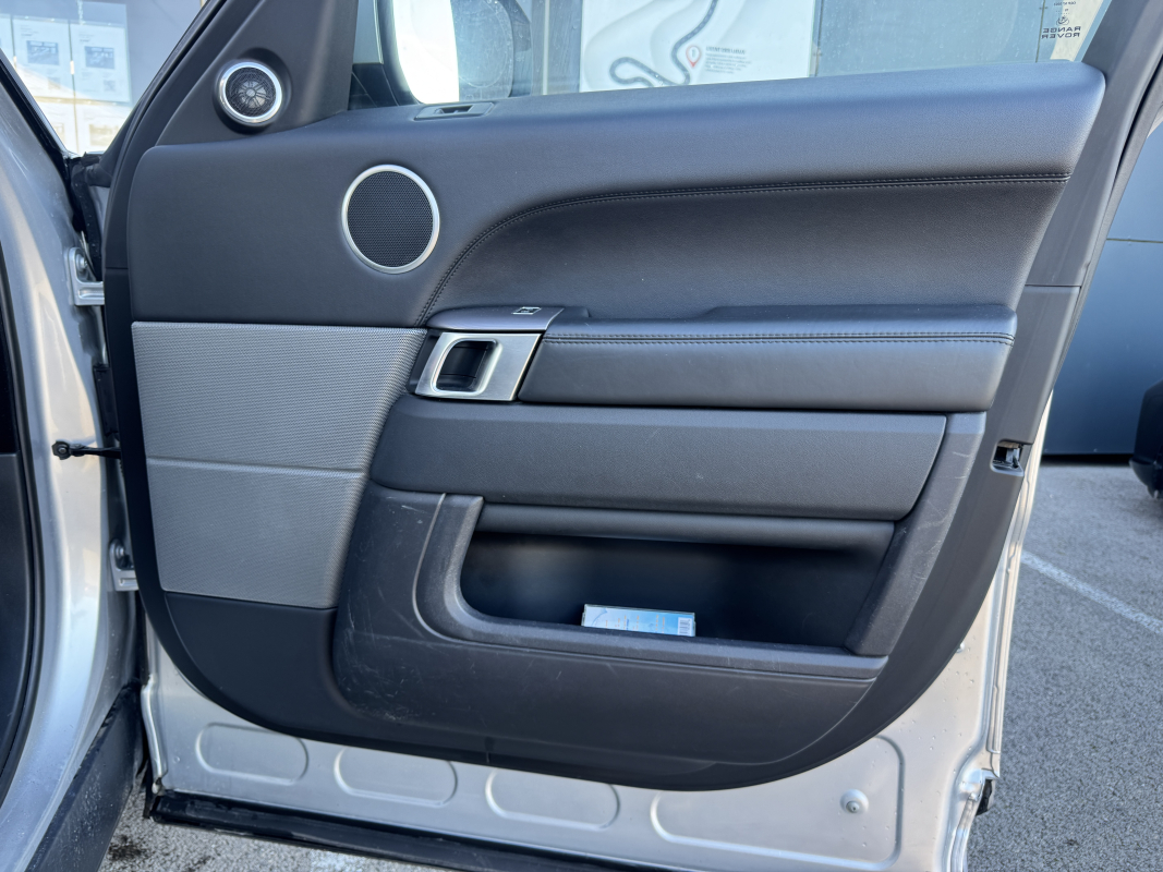 Land Rover Range Rover Sport — 28