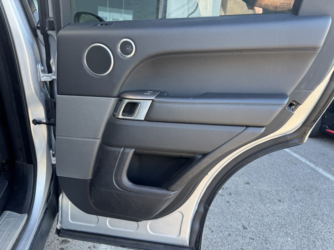 Land Rover Range Rover Sport — 30