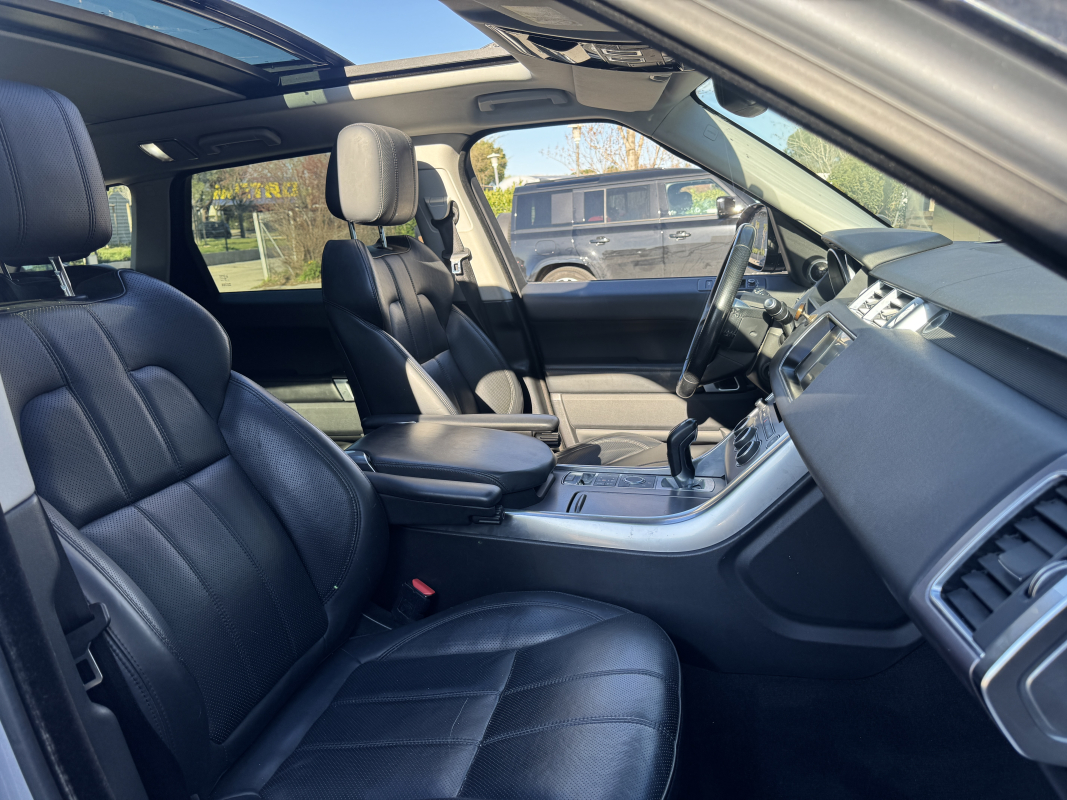 Land Rover Range Rover Sport — 25