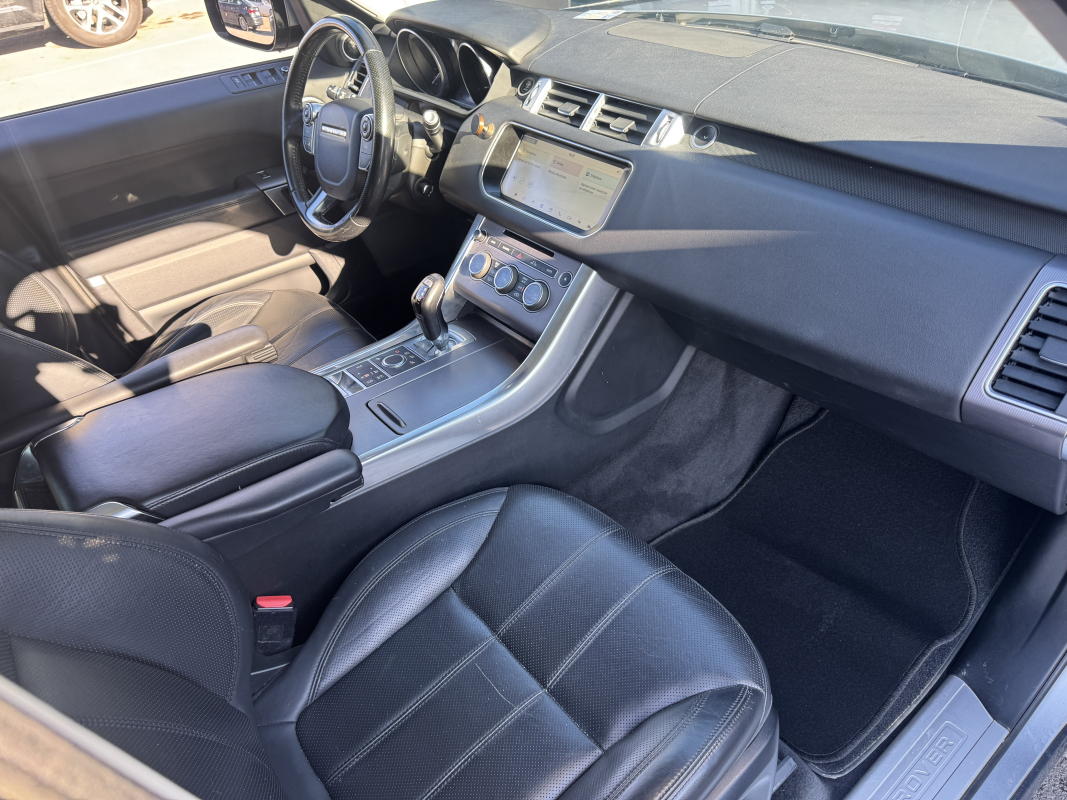 Land Rover Range Rover Sport — 26