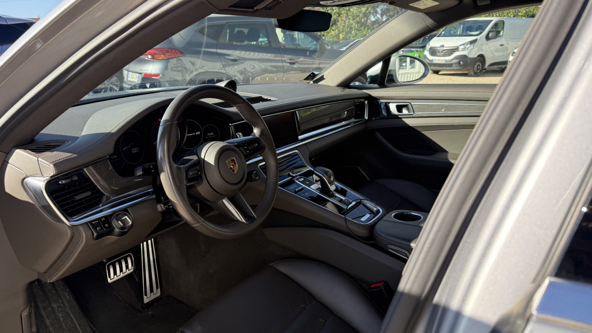 Porsche Panamera — 10