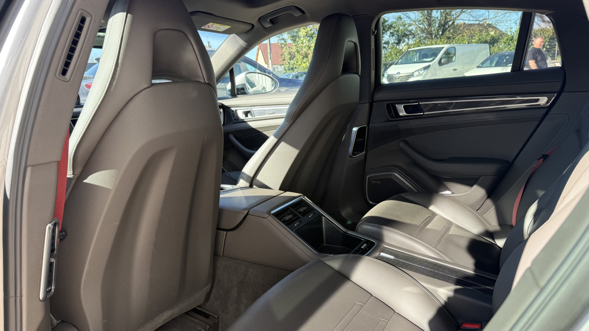 Porsche Panamera — 15