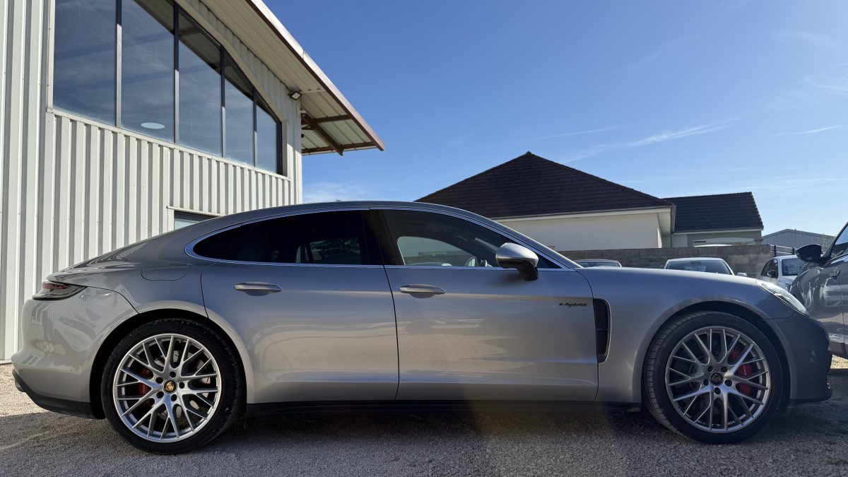 Porsche Panamera — 8