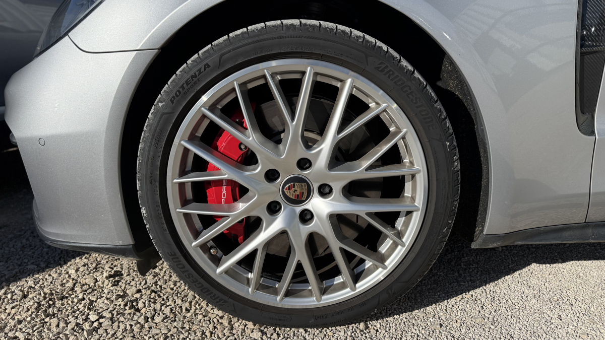 Porsche Panamera — 27