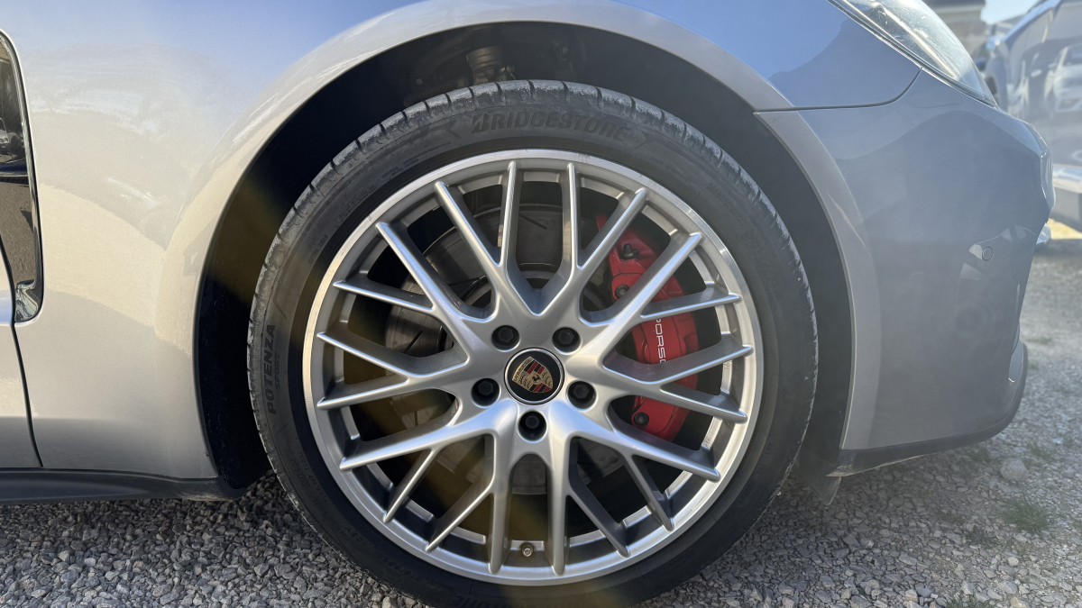 Porsche Panamera — 29