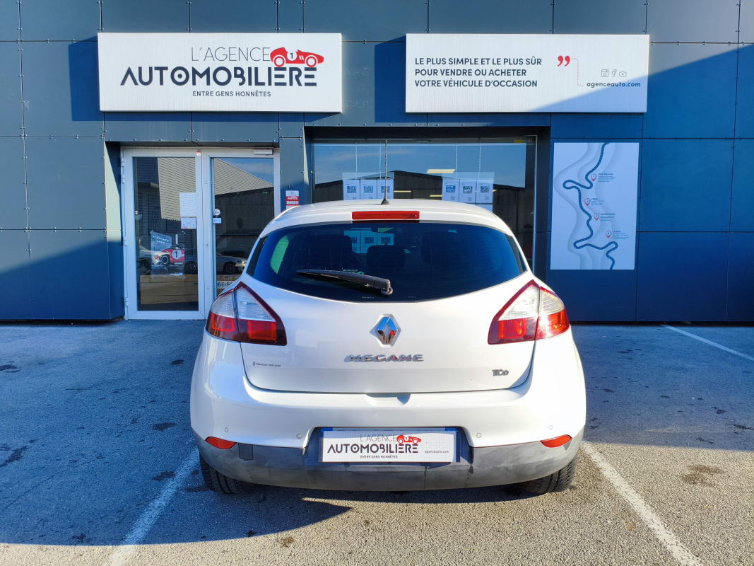 Renault Megane — 5