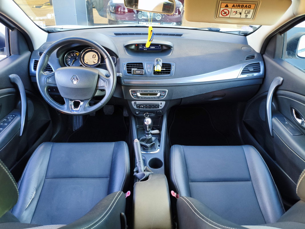 Renault Megane — 9