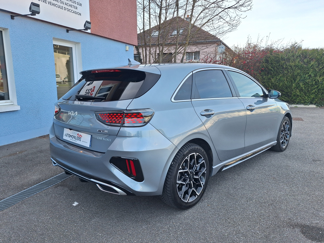 Kia Ceed — 7