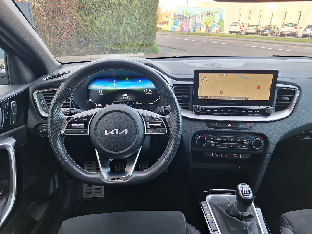 Kia Ceed — 15