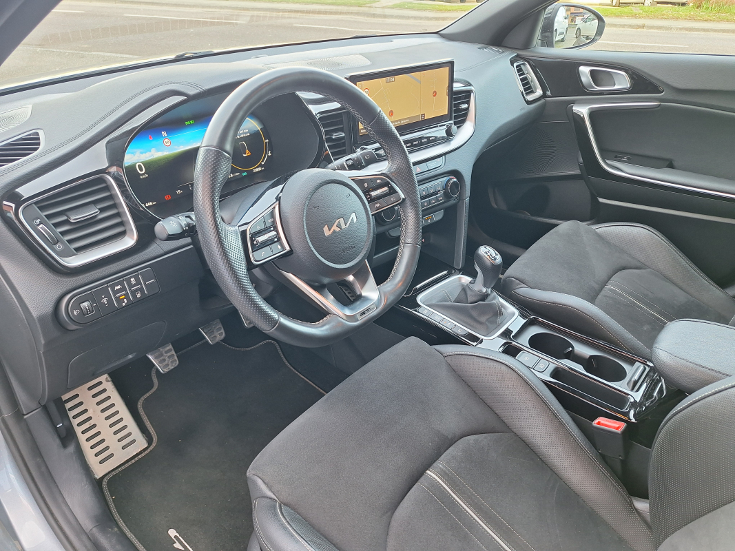 Kia Ceed — 10